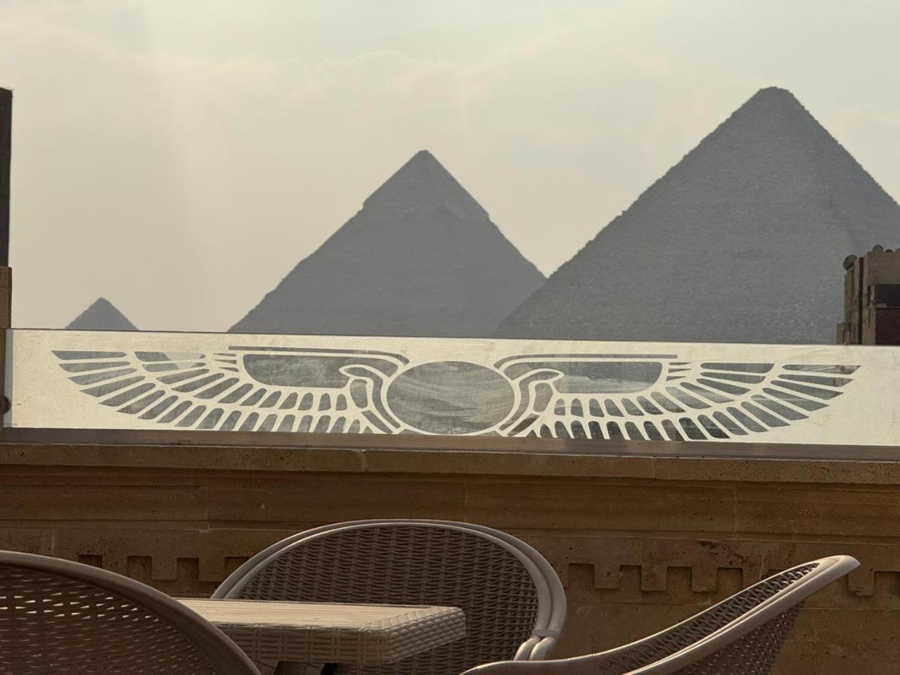 Mirage Pyramids View Hotel Nazlet el-Sisi Exterior photo
